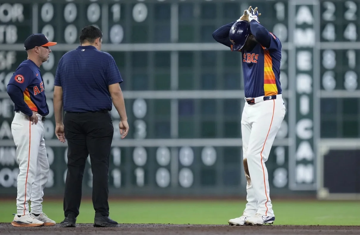 Astros Expect Yordan (knee) To Return This Weekend