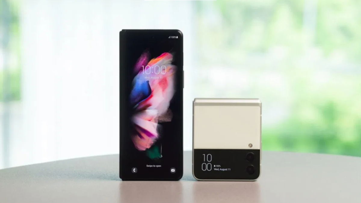 The Samsung Galaxy Z Fold3 and Galaxy Z Flip3 in Europe receive the update to One UI 6.1.1
