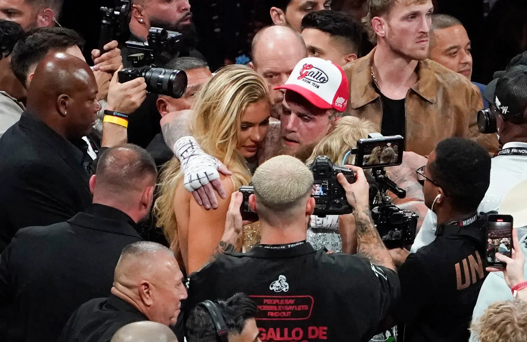 Jake Paul Kisses Jutta Leerdam After Fight With Mike Tyson